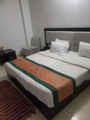 Hotel Aashiyana Inn New Delhi Ngoại thất bức ảnh