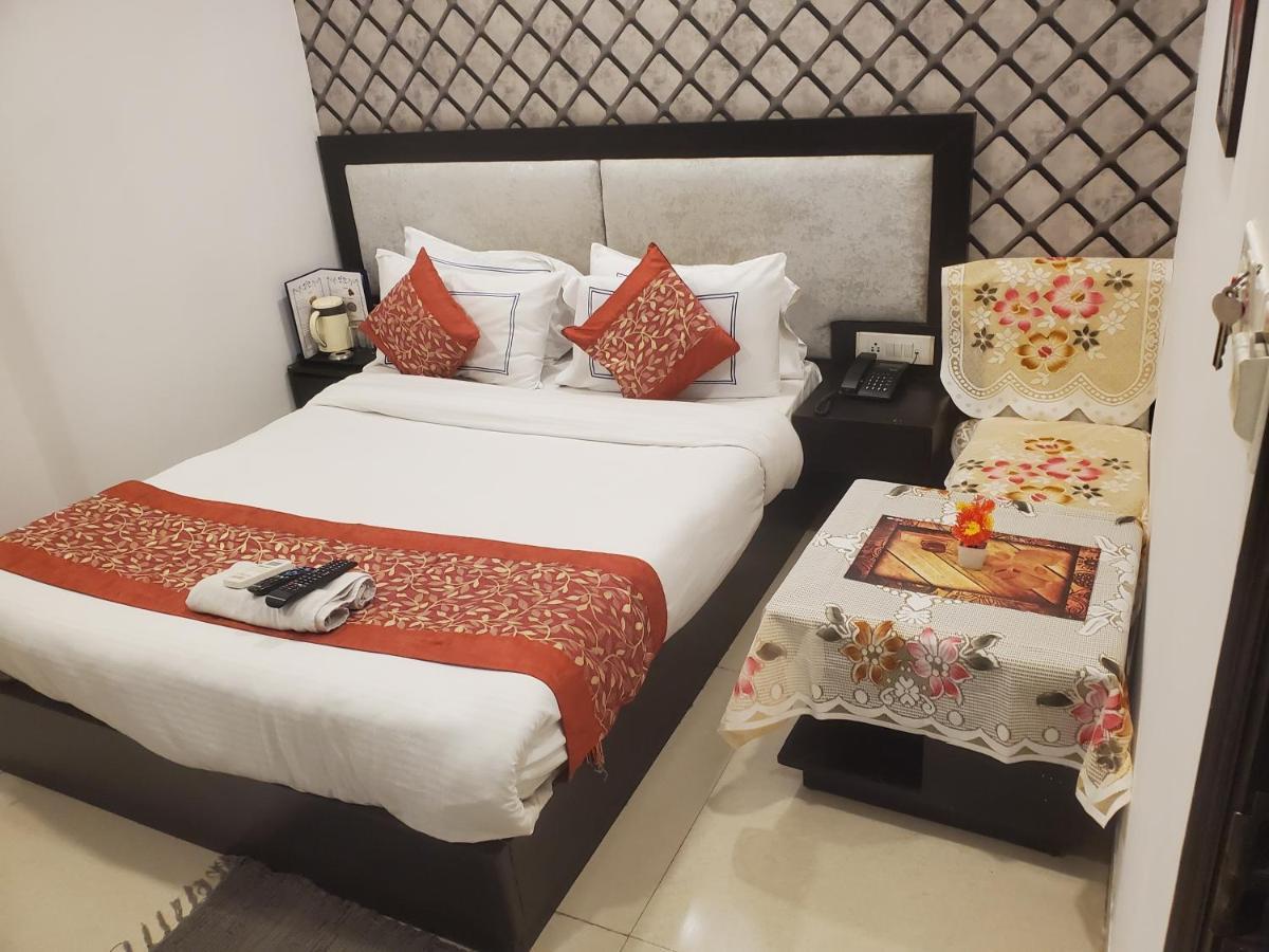 Hotel Aashiyana Inn New Delhi Ngoại thất bức ảnh