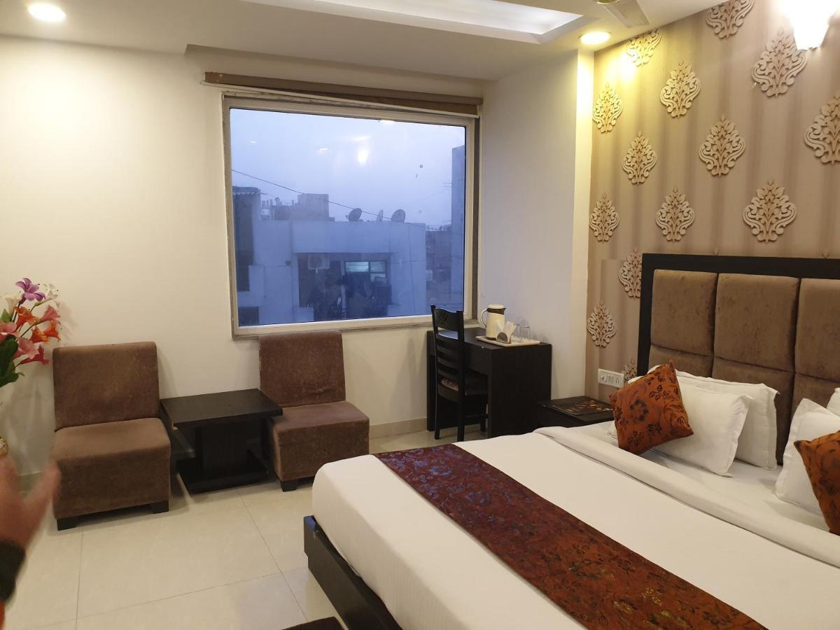 Hotel Aashiyana Inn New Delhi Ngoại thất bức ảnh